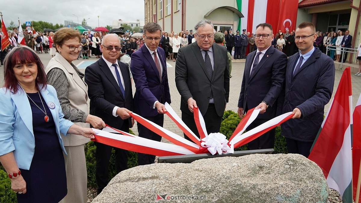 Jubileusz 65-lecia w Szkole Podstawowej im. Gen. Józefa Bema w Rzekuniu [29.05.2025]  - zdjęcie #107 - eOstroleka.pl