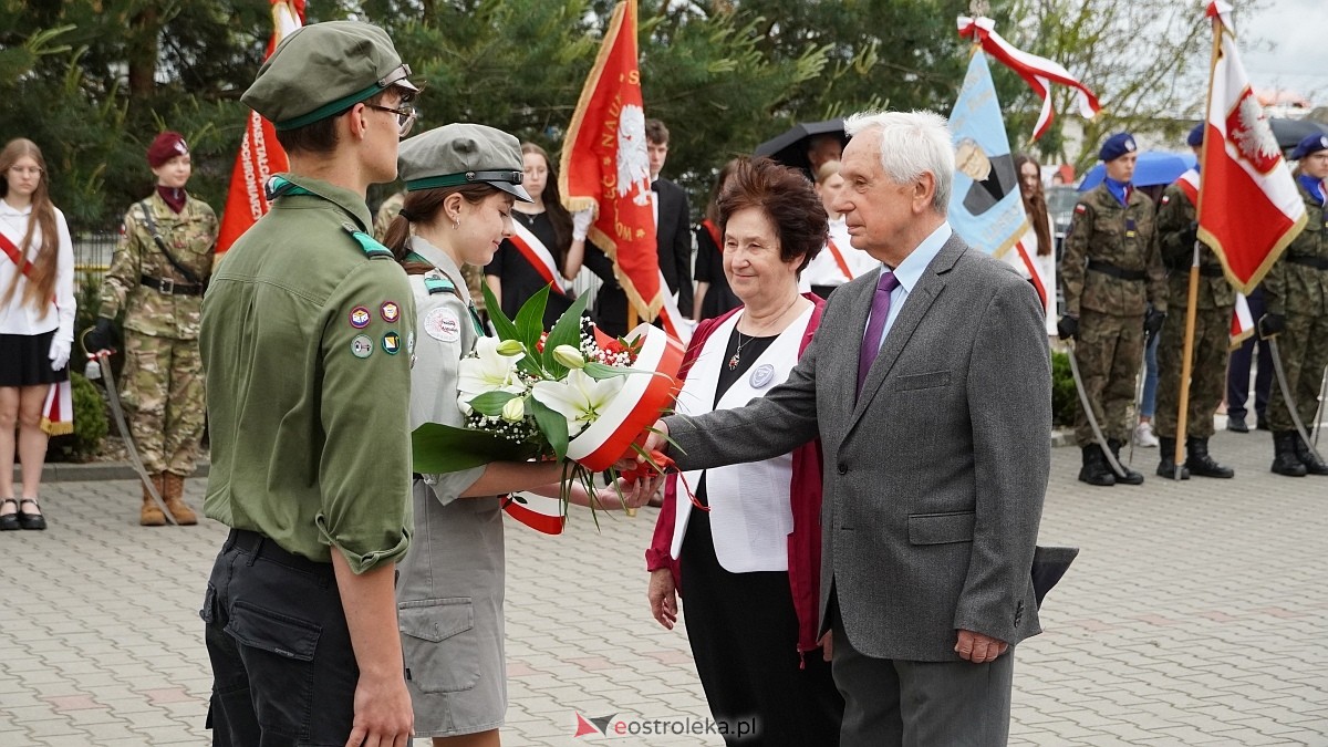 Jubileusz 65-lecia w Szkole Podstawowej im. Gen. Józefa Bema w Rzekuniu [29.05.2025]  - zdjęcie #110 - eOstroleka.pl