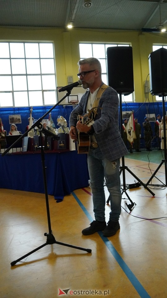 Jubileusz 65-lecia w Szkole Podstawowej im. Gen. Józefa Bema w Rzekuniu [29.05.2025]  - zdjęcie #34 - eOstroleka.pl