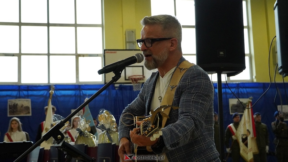 Jubileusz 65-lecia w Szkole Podstawowej im. Gen. Józefa Bema w Rzekuniu [29.05.2025]  - zdjęcie #32 - eOstroleka.pl