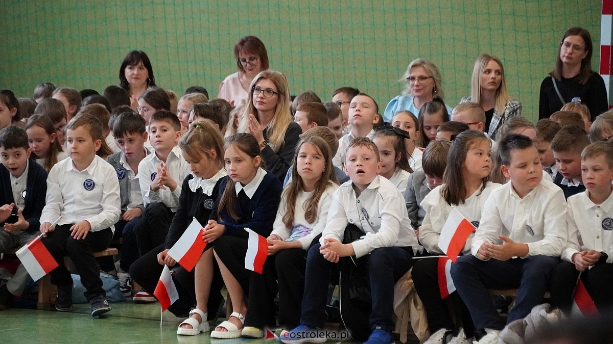 Jubileusz 65-lecia w Szkole Podstawowej im. Gen. Józefa Bema w Rzekuniu [29.05.2025]  - zdjęcie #57 - eOstroleka.pl