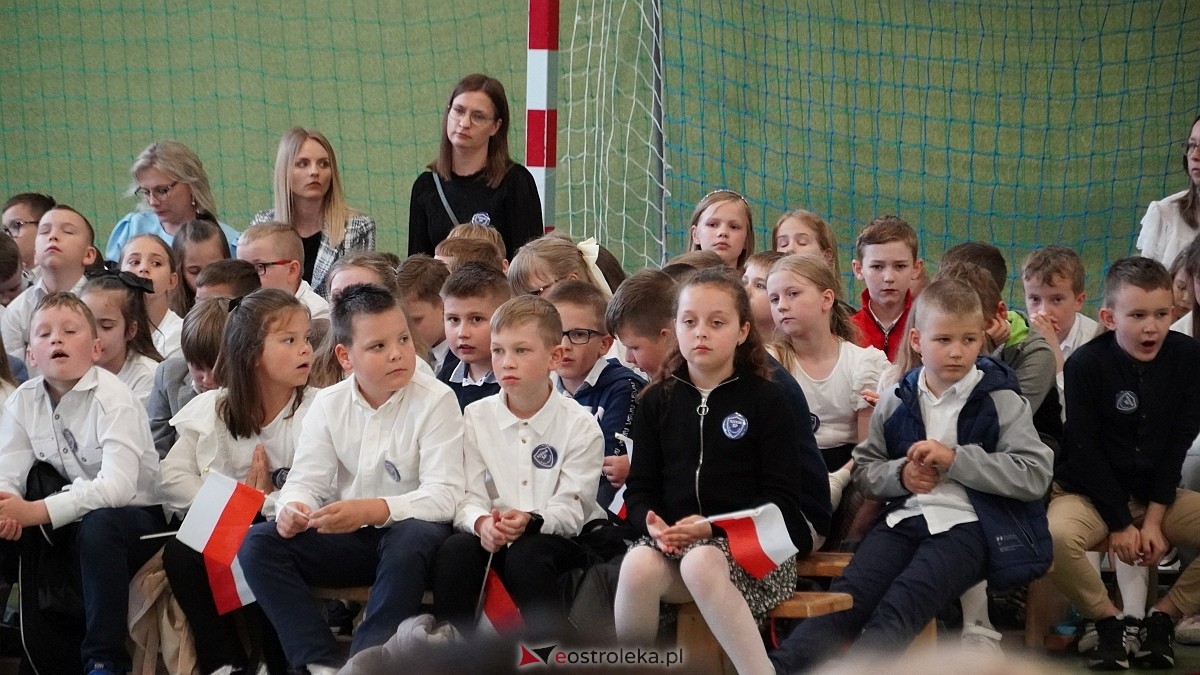 Jubileusz 65-lecia w Szkole Podstawowej im. Gen. Józefa Bema w Rzekuniu [29.05.2025]  - zdjęcie #55 - eOstroleka.pl