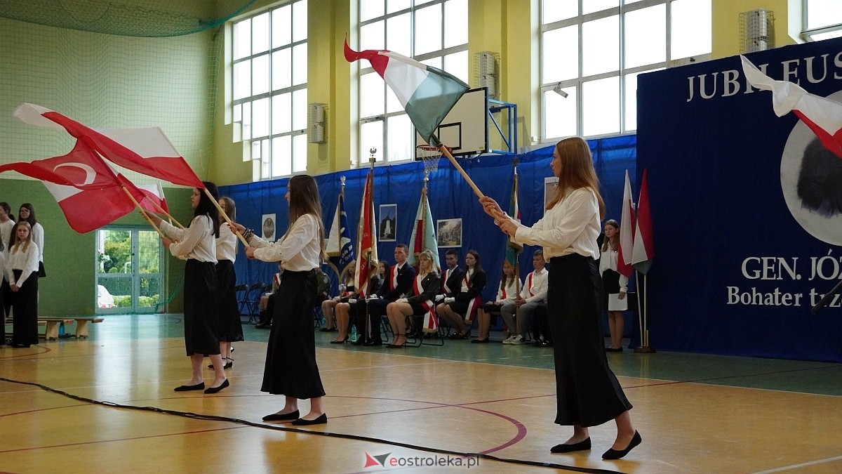Jubileusz 65-lecia w Szkole Podstawowej im. Gen. Józefa Bema w Rzekuniu [29.05.2025]  - zdjęcie #26 - eOstroleka.pl