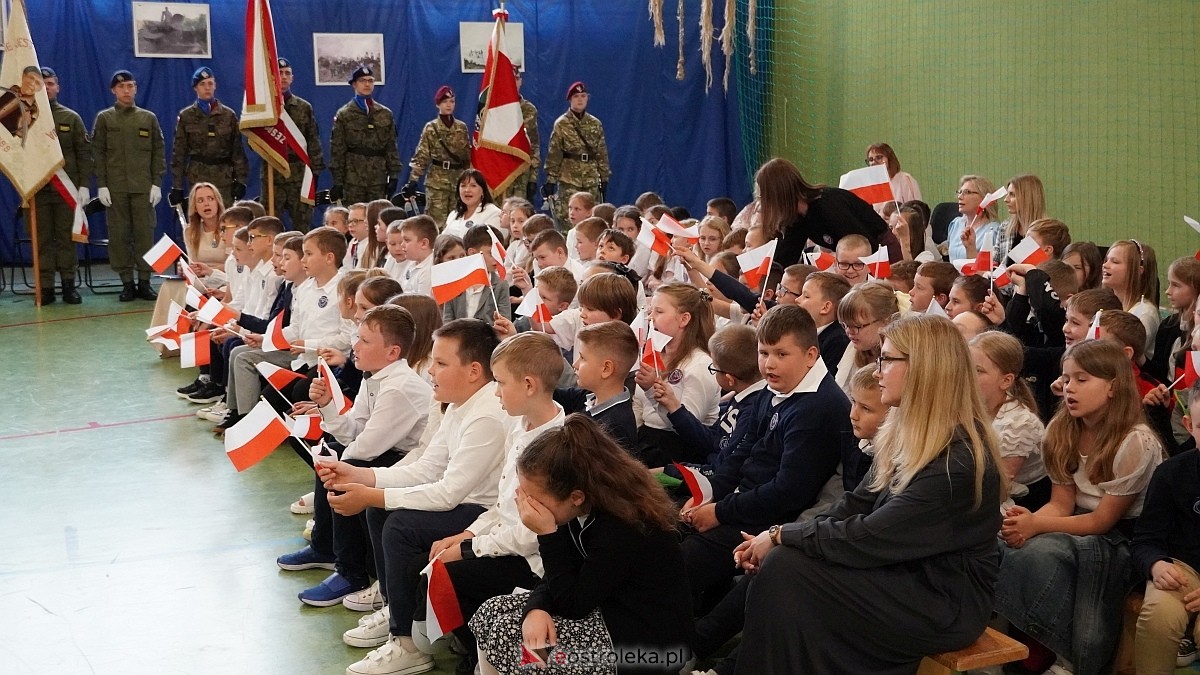 Jubileusz 65-lecia w Szkole Podstawowej im. Gen. Józefa Bema w Rzekuniu [29.05.2025]  - zdjęcie #20 - eOstroleka.pl