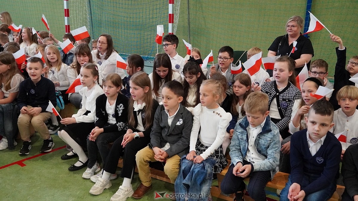 Jubileusz 65-lecia w Szkole Podstawowej im. Gen. Józefa Bema w Rzekuniu [29.05.2025]  - zdjęcie #19 - eOstroleka.pl