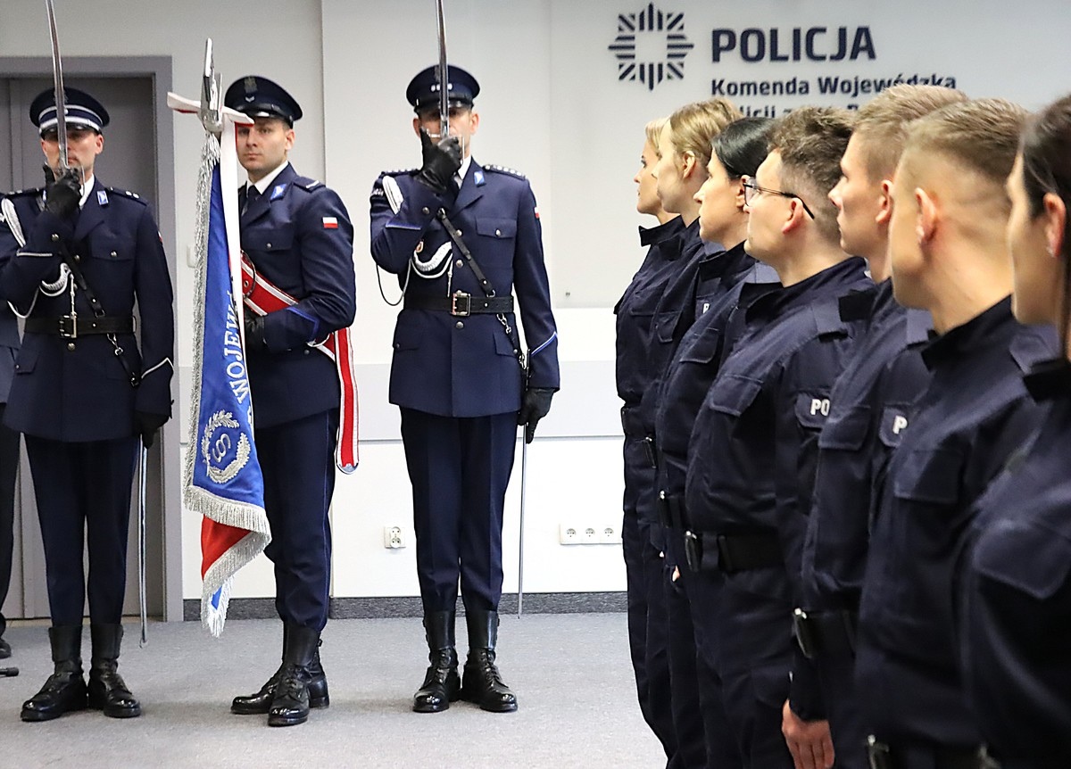 Nowi policjanci na Mazowszu (fot. KWP Radom) - zdjęcie #26 - eOstroleka.pl