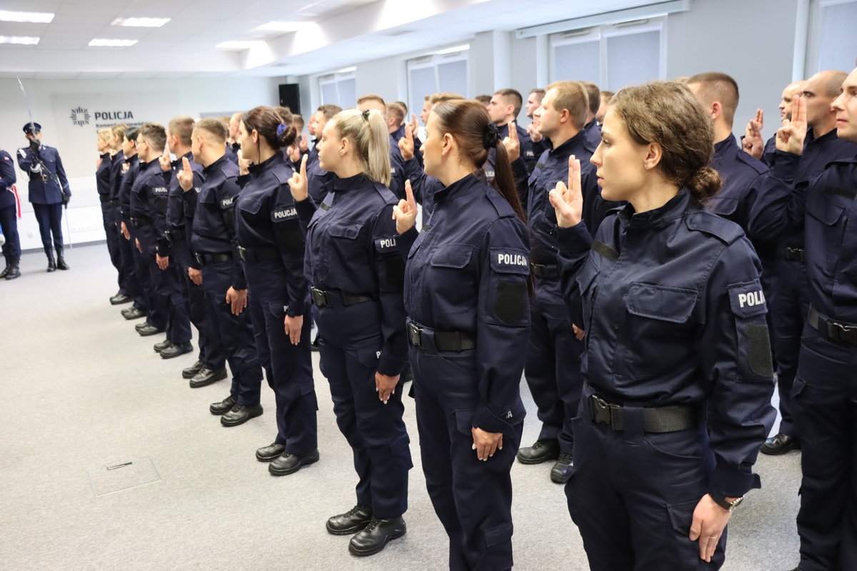 Nowi policjanci na Mazowszu (fot. KWP Radom) - zdjęcie #20 - eOstroleka.pl
