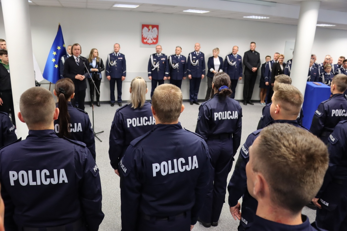 Nowi policjanci na Mazowszu (fot. KWP Radom) - zdjęcie #16 - eOstroleka.pl
