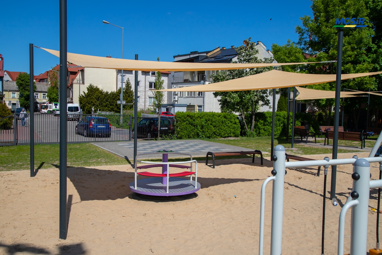 Nowa przestrzeń do wypoczynku w centrum Ostrołęki [30.05.2025] - zdjęcie #2 - eOstroleka.pl