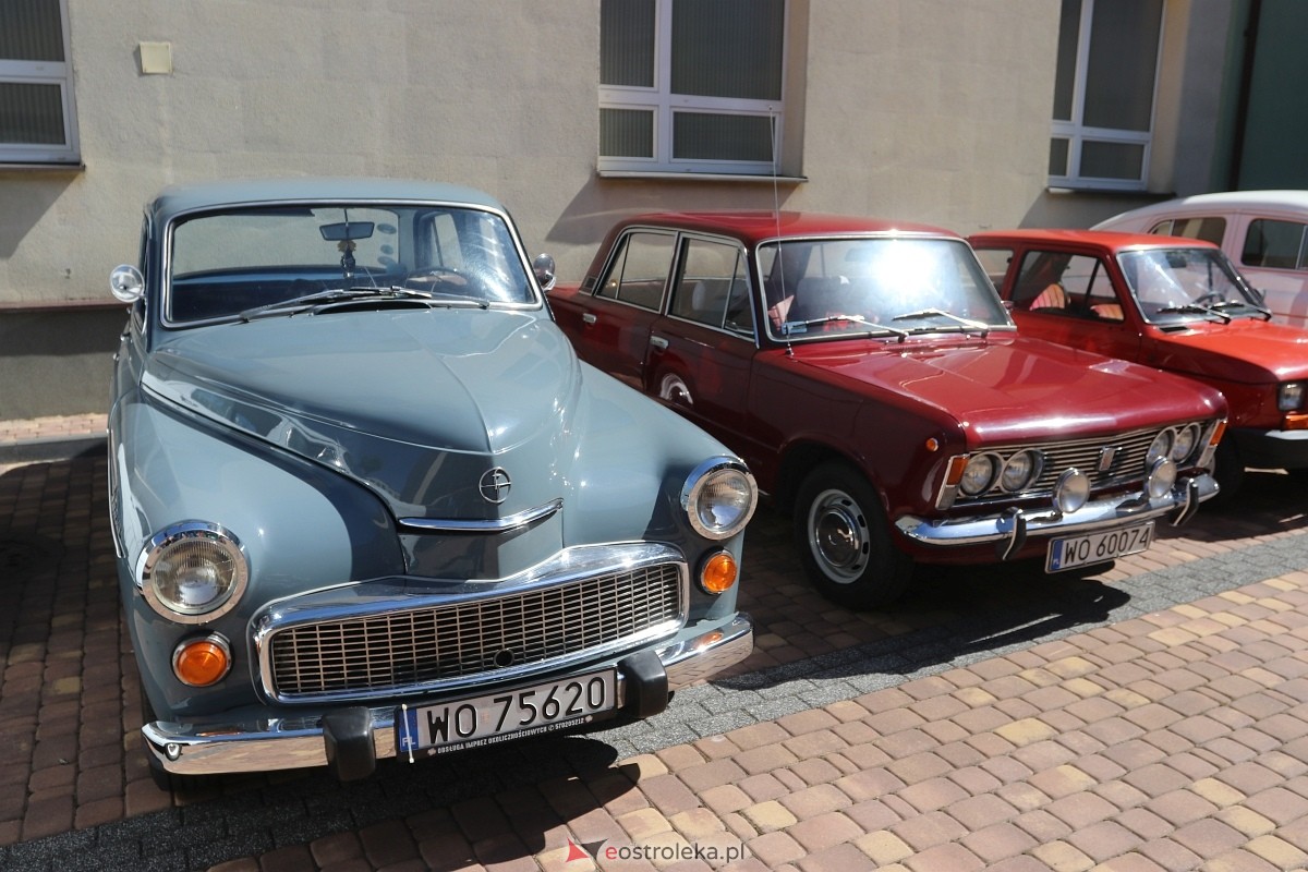 Pokaz motoryzacji w ZSZ 1 w Ostrołęce [30.05.2025] - zdjęcie #35 - eOstroleka.pl