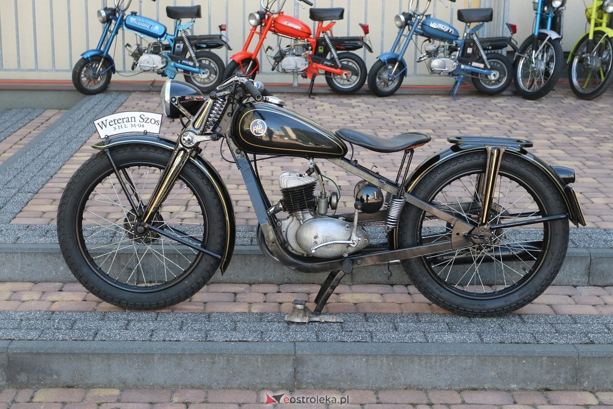 Pokaz motoryzacji w ZSZ 1 w Ostrołęce [30.05.2025] - zdjęcie #27 - eOstroleka.pl