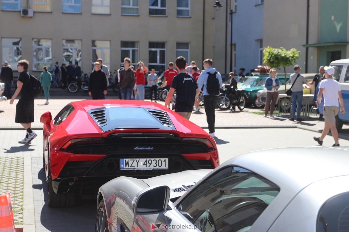 Pokaz motoryzacji w ZSZ 1 w Ostrołęce [30.05.2025] - zdjęcie #25 - eOstroleka.pl