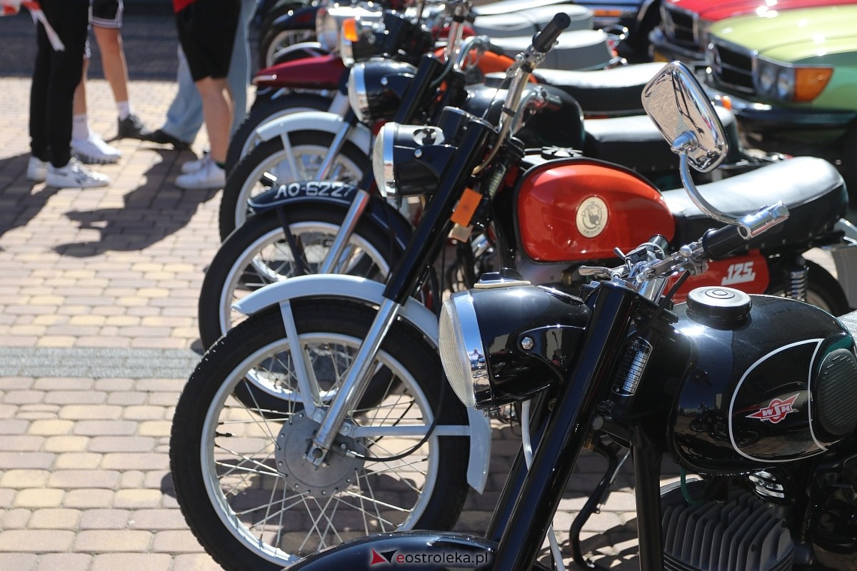 Pokaz motoryzacji w ZSZ 1 w Ostrołęce [30.05.2025] - zdjęcie #14 - eOstroleka.pl