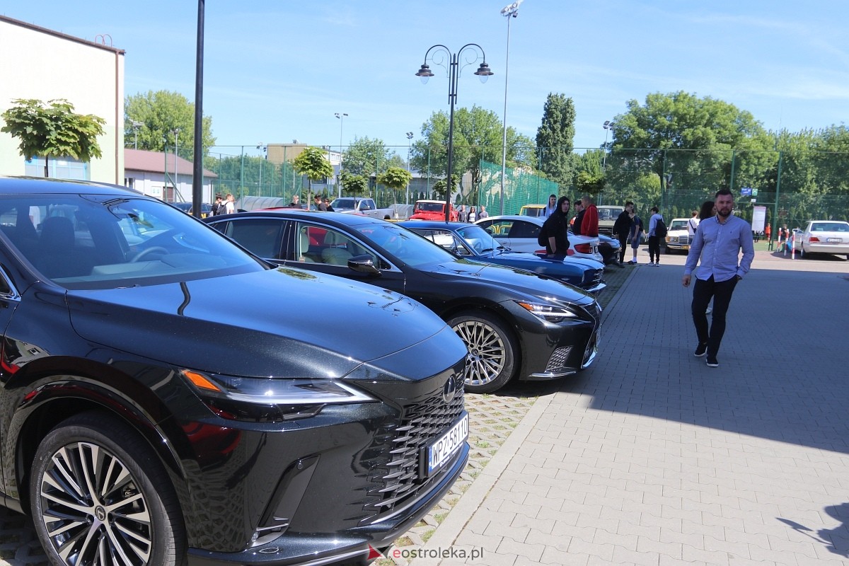 Pokaz motoryzacji w ZSZ 1 w Ostrołęce [30.05.2025] - zdjęcie #3 - eOstroleka.pl