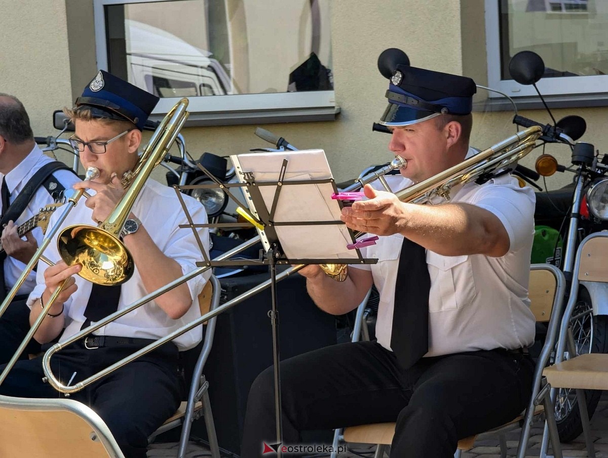 Dzień otwarty w ZSZ nr 1 - koncert orkiestry dętej OSP Ostrołęka [30.05.2025] - zdjęcie #28 - eOstroleka.pl
