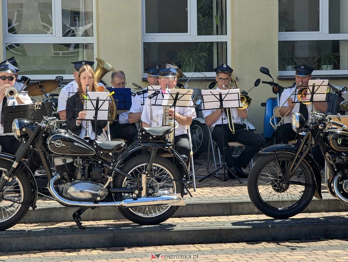 Dzień otwarty w ZSZ nr 1 - koncert orkiestry dętej OSP Ostrołęka [30.05.2025] - zdjęcie #13 - eOstroleka.pl