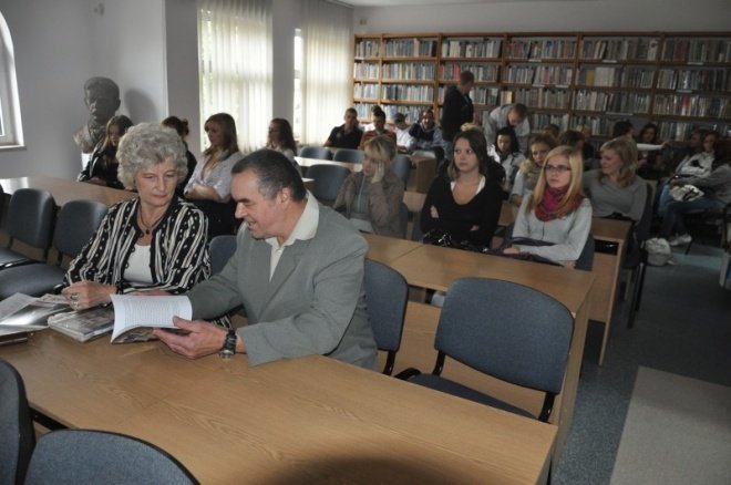 Kupiszewiada: Debata literacka „Poeci małych ojczyzn” (29.IX.2011) - zdjęcie #2 - eOstroleka.pl