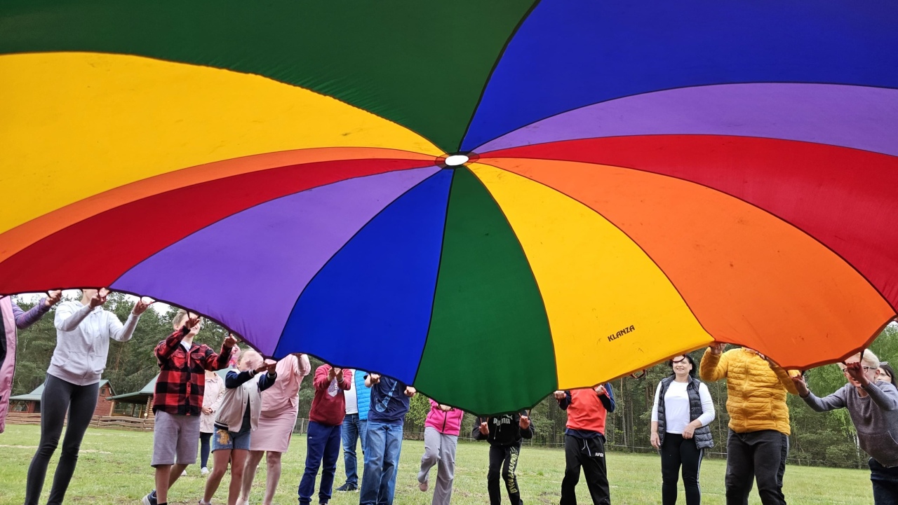 Piknik z okazji Dnia Rodzicielstwa Zastępczego [30.05.2025] - zdjęcie #5 - eOstroleka.pl