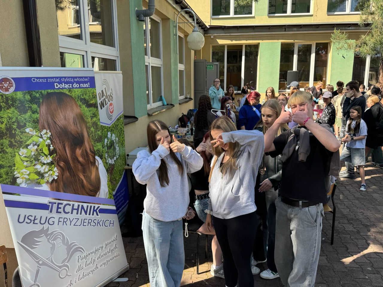 Dzień dziecka w SP Nr 4  - zdjęcie #16 - eOstroleka.pl