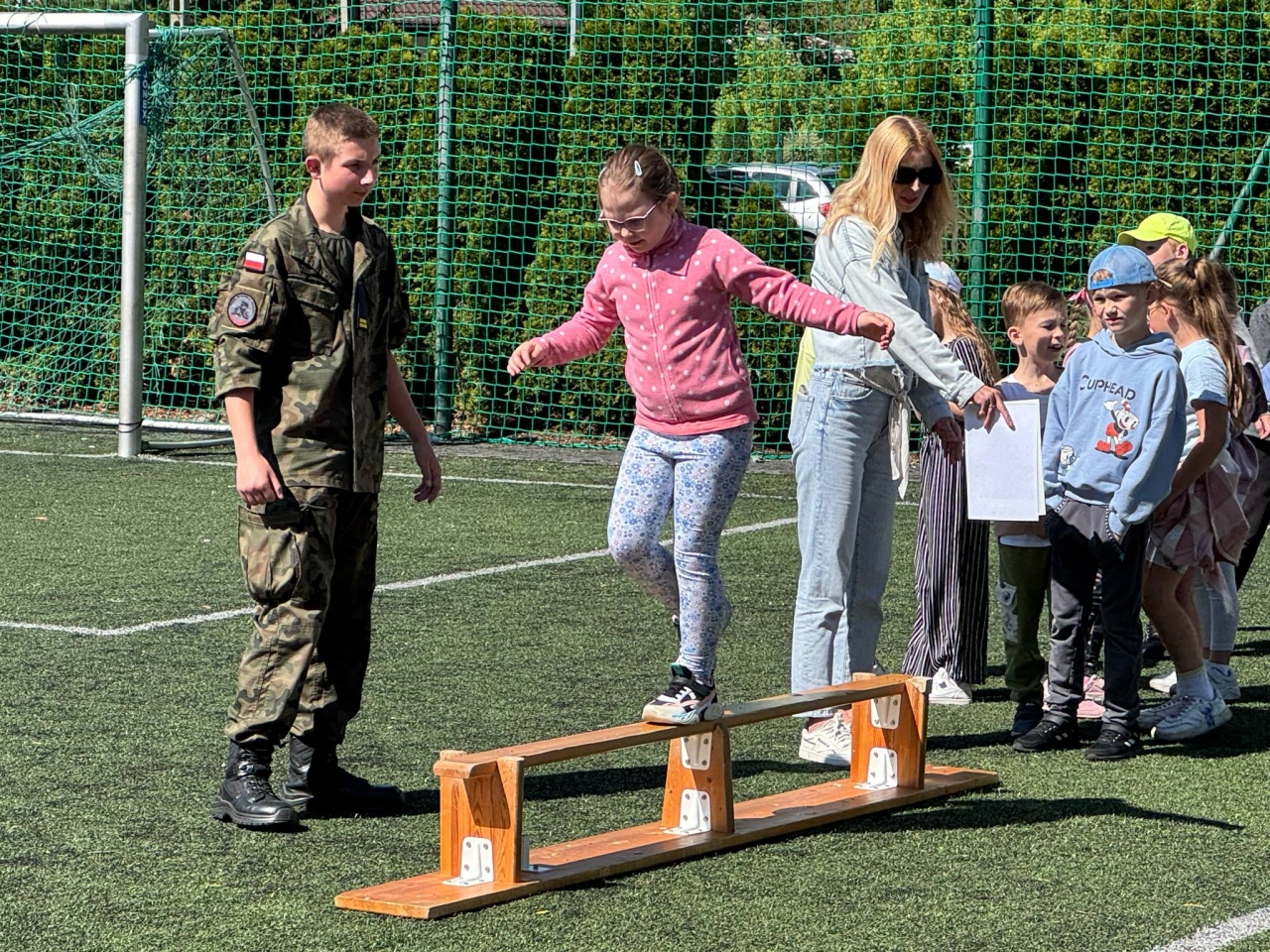 Dzień dziecka w SP Nr 4  - zdjęcie #7 - eOstroleka.pl