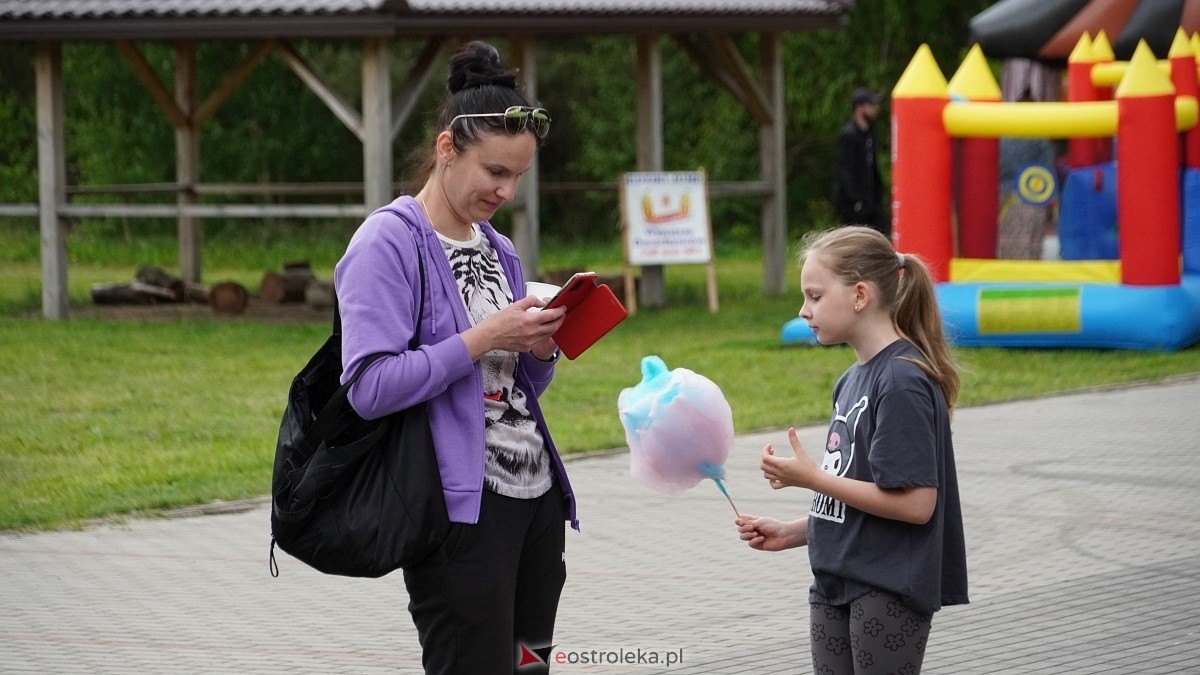 Rodzina na wypadzie w Dylewie [31.05.2025] - zdjęcie #16 - eOstroleka.pl