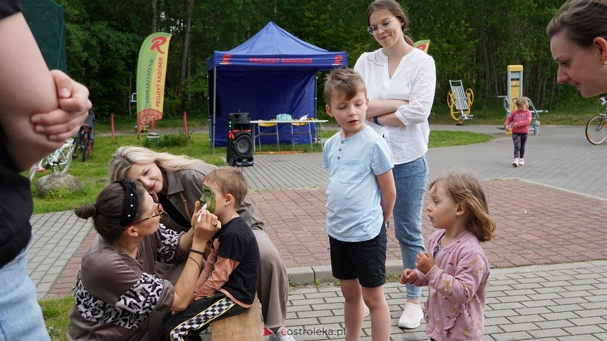 Rodzina na wypadzie w Dylewie [31.05.2025] - zdjęcie #2 - eOstroleka.pl