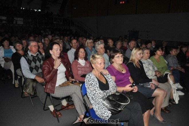Kilkuset ostrołęczan na koncercie Don Wasyla (29.IX.2011) - zdjęcie #2 - eOstroleka.pl