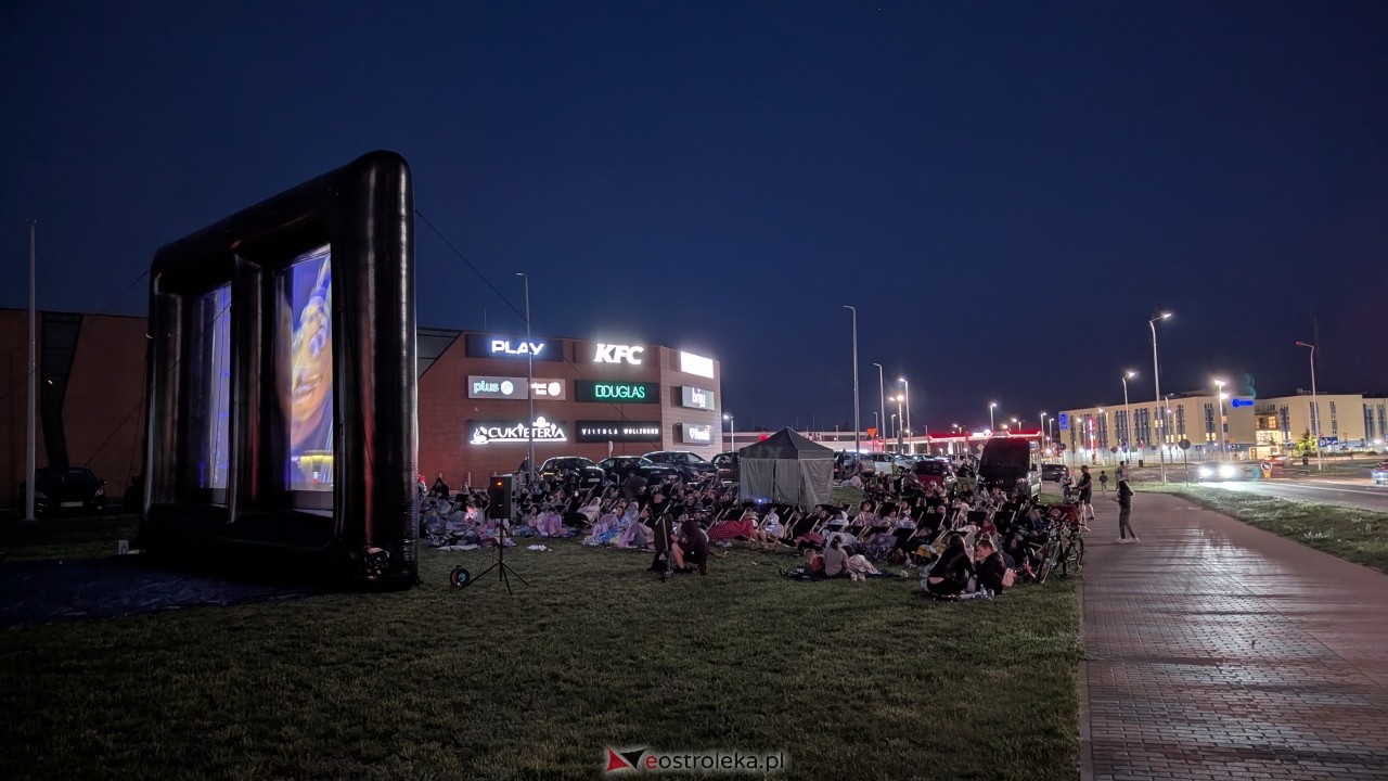 Kino plenerowe 2025 w Ostrołęce - inauguracja sezonu [31.05.2025] - zdjęcie #4 - eOstroleka.pl
