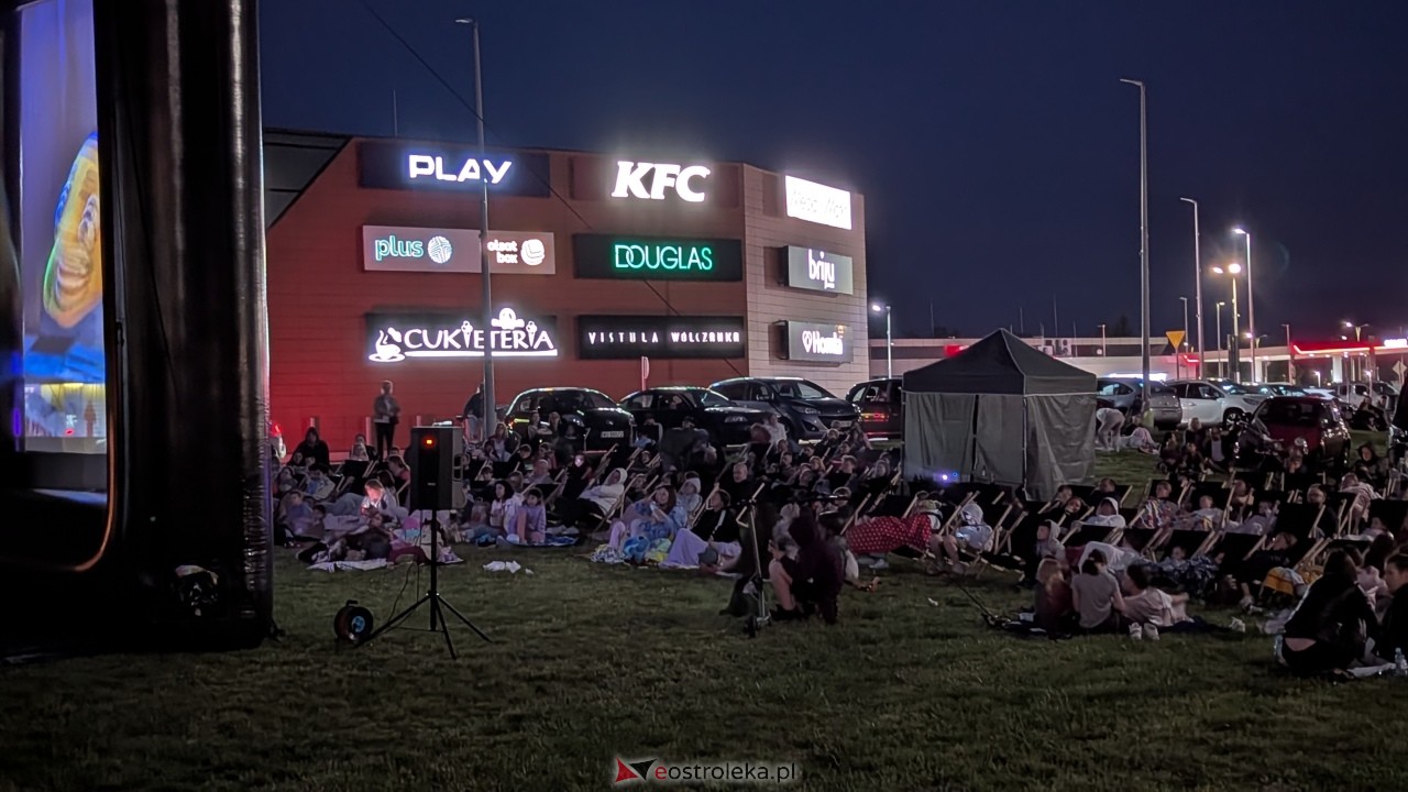 Kino plenerowe 2025 w Ostrołęce - inauguracja sezonu [31.05.2025] - zdjęcie #5 - eOstroleka.pl
