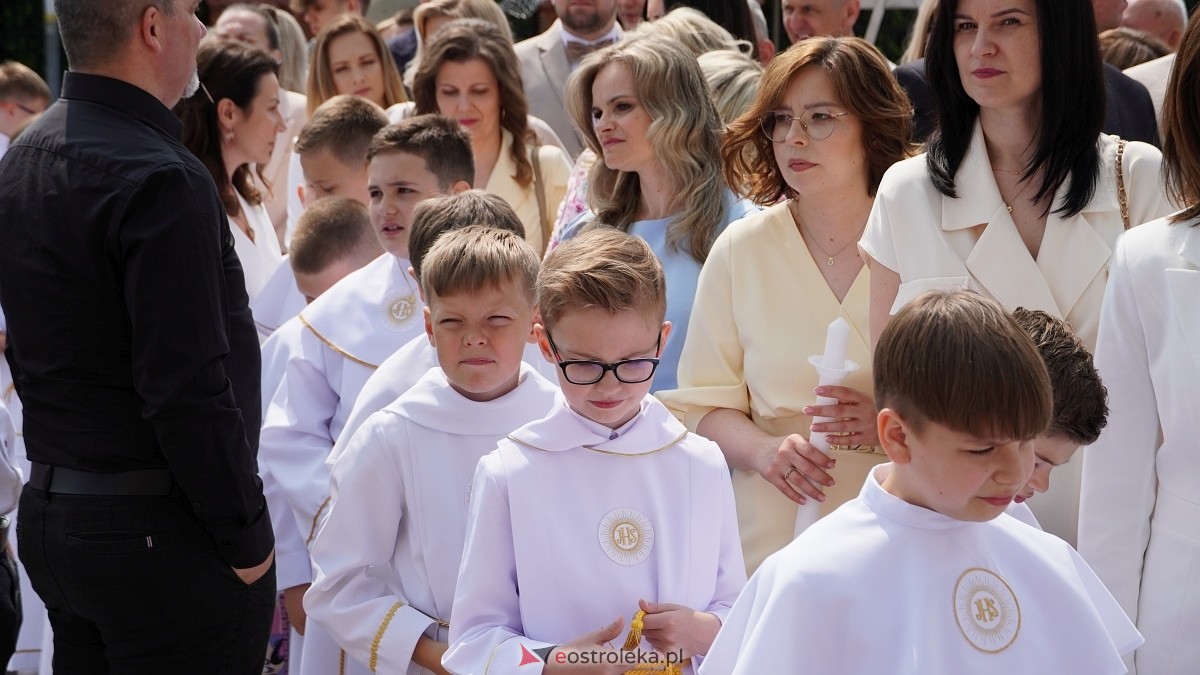 I Komunia w Parafii NMP Królowej Rodzin w Ostrołęce [01.06.2025] - zdjęcie #82 - eOstroleka.pl