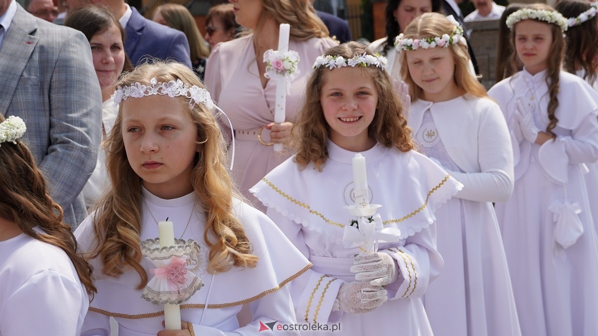 I Komunia w Parafii NMP Królowej Rodzin w Ostrołęce [01.06.2025] - zdjęcie #78 - eOstroleka.pl