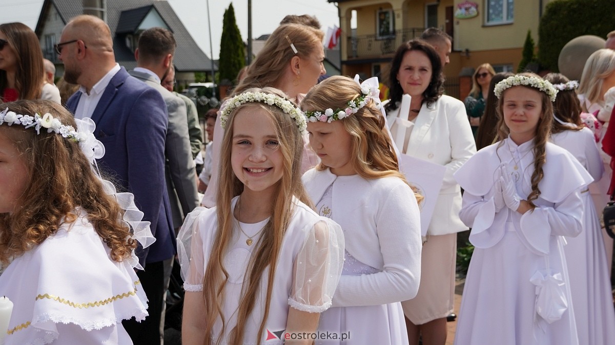 I Komunia w Parafii NMP Królowej Rodzin w Ostrołęce [01.06.2025] - zdjęcie #75 - eOstroleka.pl