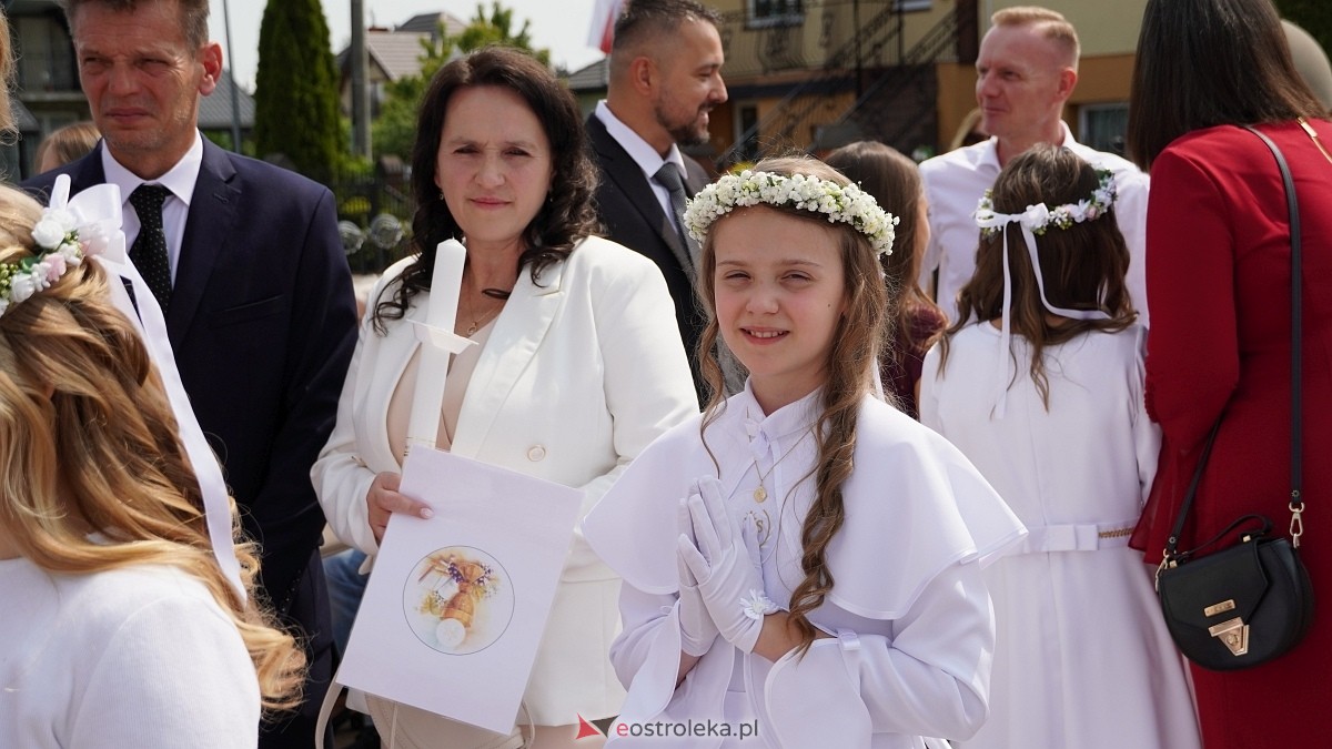 I Komunia w Parafii NMP Królowej Rodzin w Ostrołęce [01.06.2025] - zdjęcie #74 - eOstroleka.pl