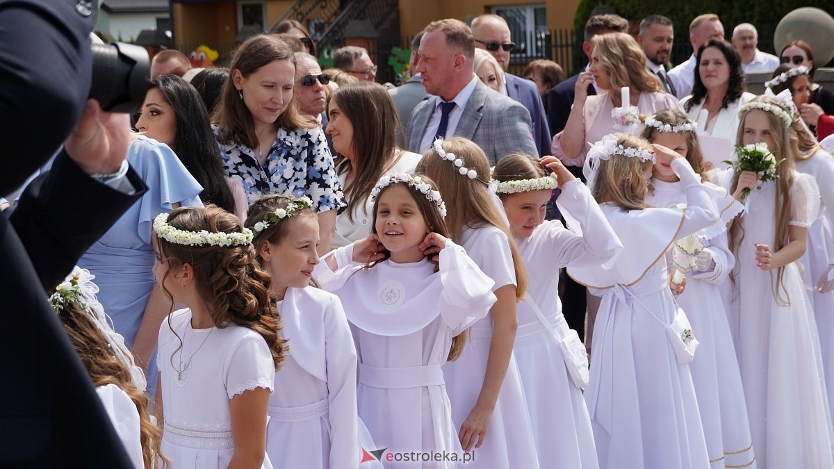I Komunia w Parafii NMP Królowej Rodzin w Ostrołęce [01.06.2025] - zdjęcie #68 - eOstroleka.pl