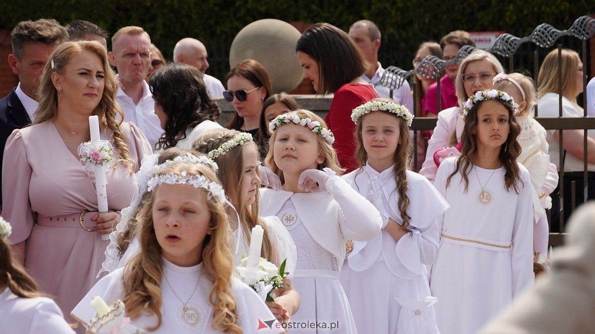 I Komunia w Parafii NMP Królowej Rodzin w Ostrołęce [01.06.2025] - zdjęcie #66 - eOstroleka.pl