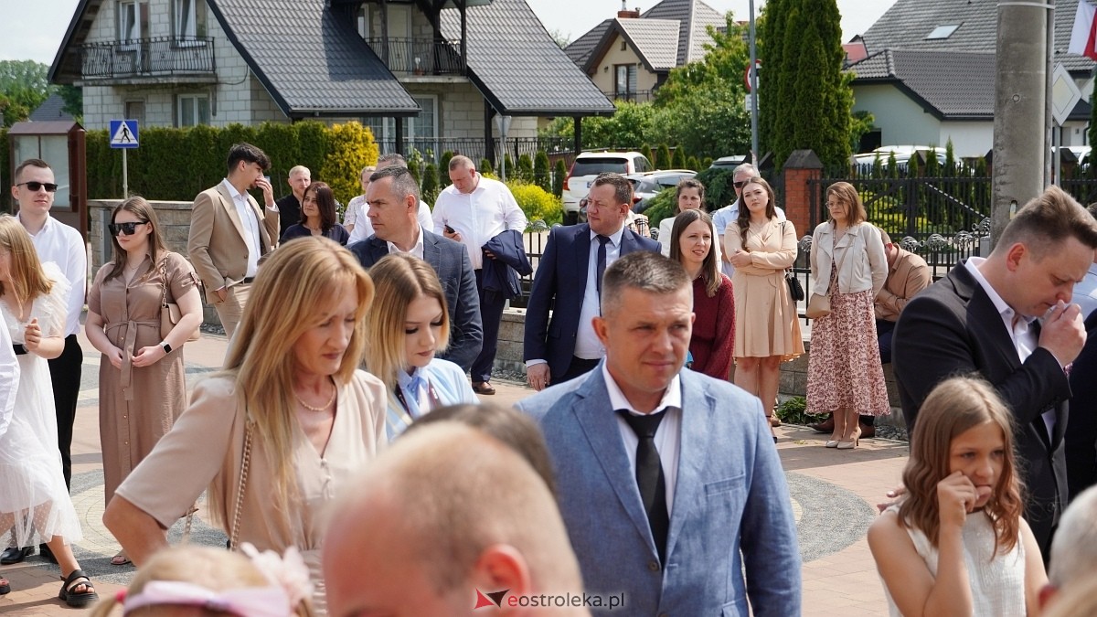 I Komunia w Parafii NMP Królowej Rodzin w Ostrołęce [01.06.2025] - zdjęcie #60 - eOstroleka.pl
