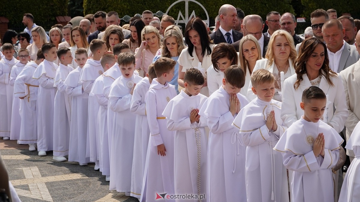 I Komunia w Parafii NMP Królowej Rodzin w Ostrołęce [01.06.2025] - zdjęcie #19 - eOstroleka.pl