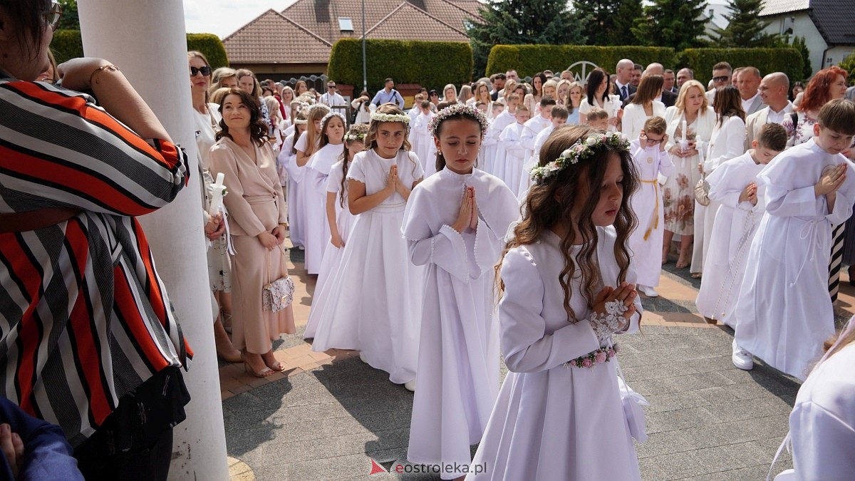 I Komunia w Parafii NMP Królowej Rodzin w Ostrołęce [01.06.2025] - zdjęcie #16 - eOstroleka.pl