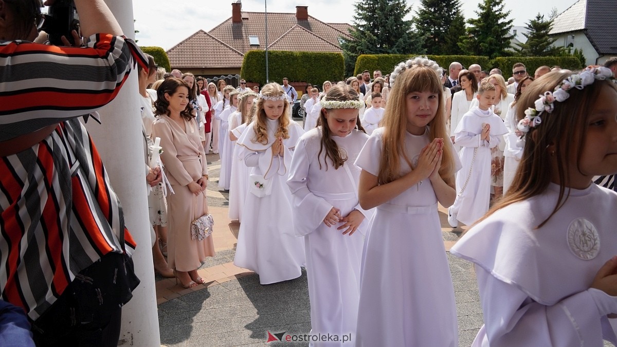 I Komunia w Parafii NMP Królowej Rodzin w Ostrołęce [01.06.2025] - zdjęcie #11 - eOstroleka.pl