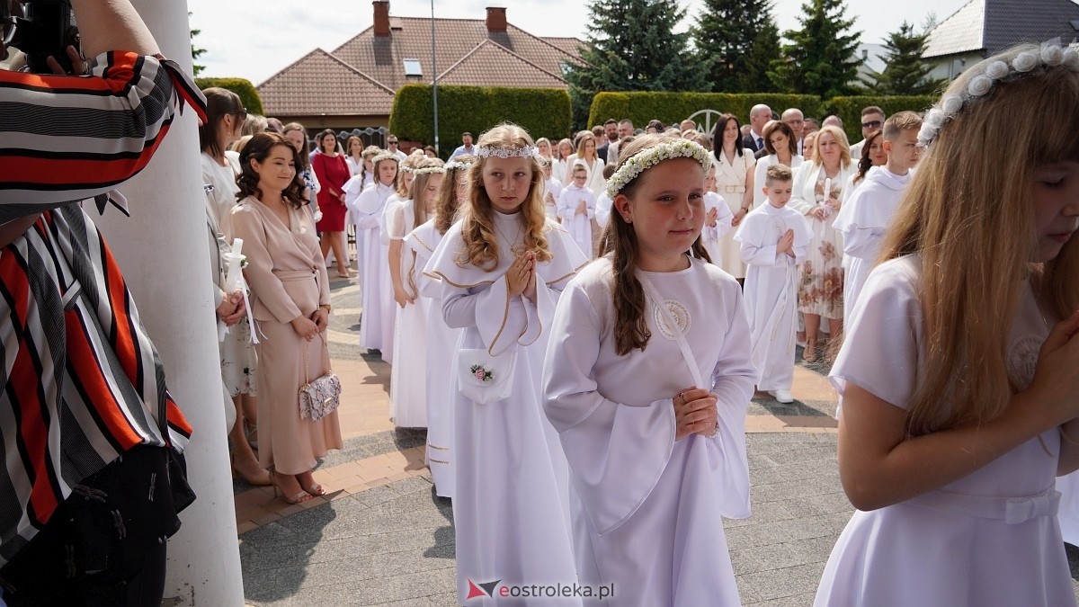 I Komunia w Parafii NMP Królowej Rodzin w Ostrołęce [01.06.2025] - zdjęcie #10 - eOstroleka.pl