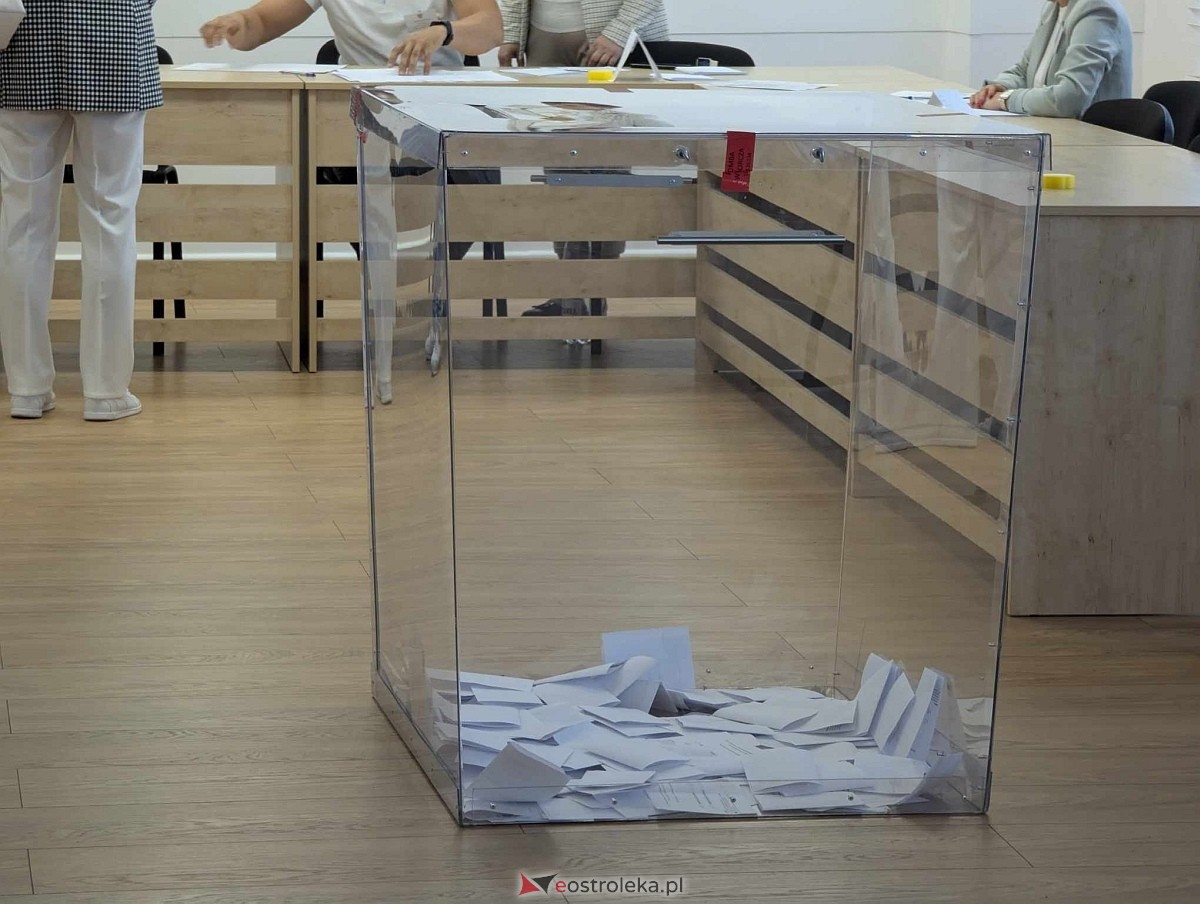 II tura wyborów prezydenckich [01.06.2025] - zdjęcie #23 - eOstroleka.pl