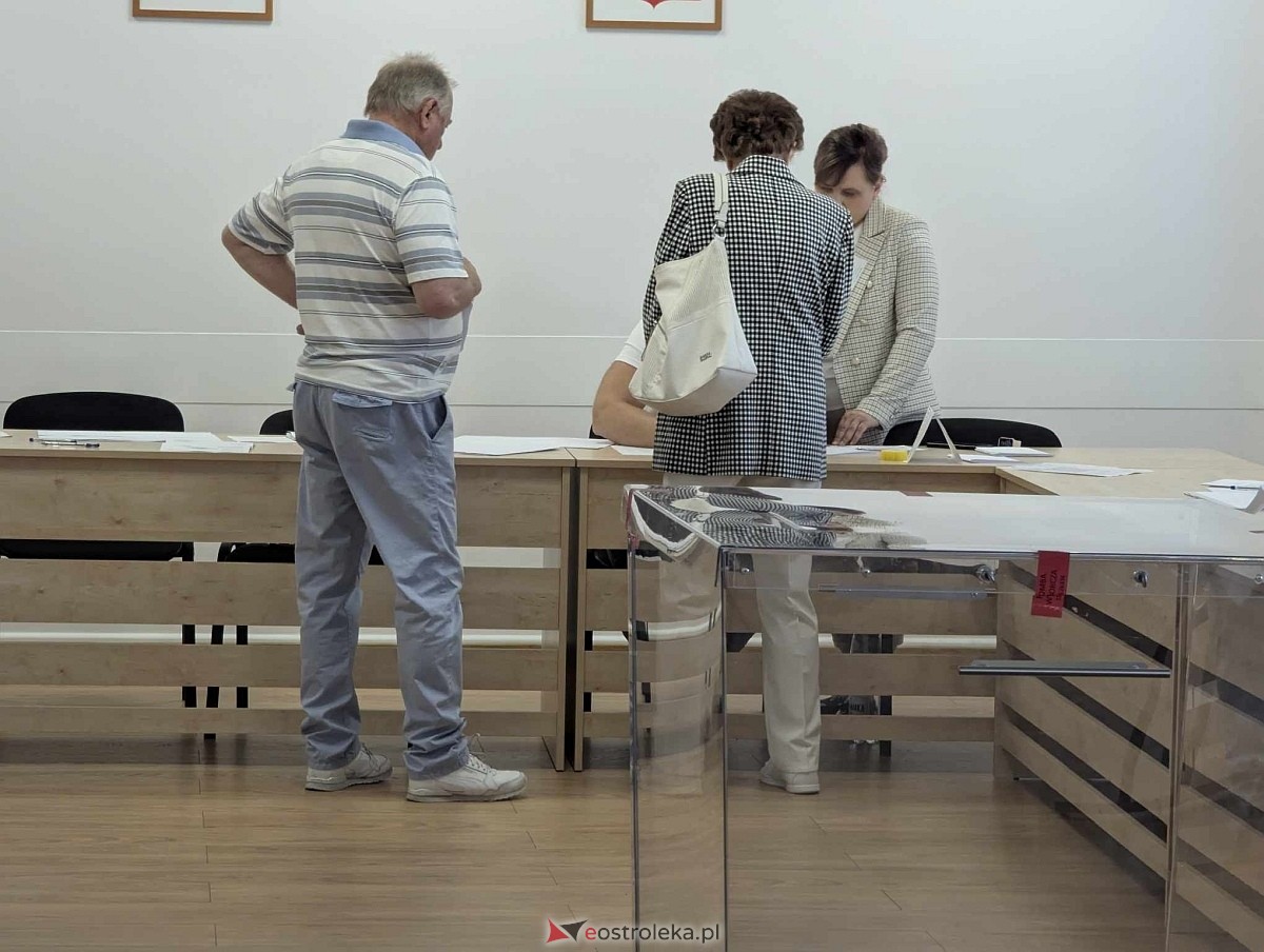 II tura wyborów prezydenckich [01.06.2025] - zdjęcie #15 - eOstroleka.pl