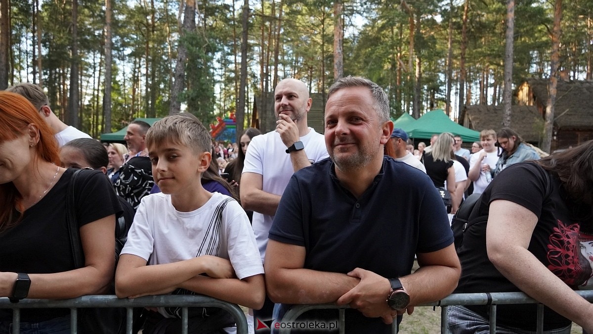 II Mazowiecki Dzień Rodziny w Kadzidle: koncert Enej [01.06.2025] - zdjęcie #77 - eOstroleka.pl
