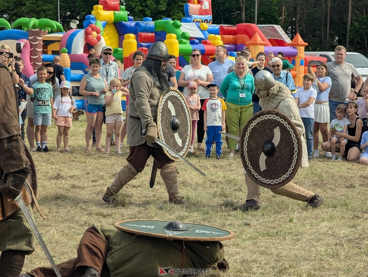 Piknik historyczny na osiedlu Centrum [01.06.2025] - zdjęcie #213 - eOstroleka.pl