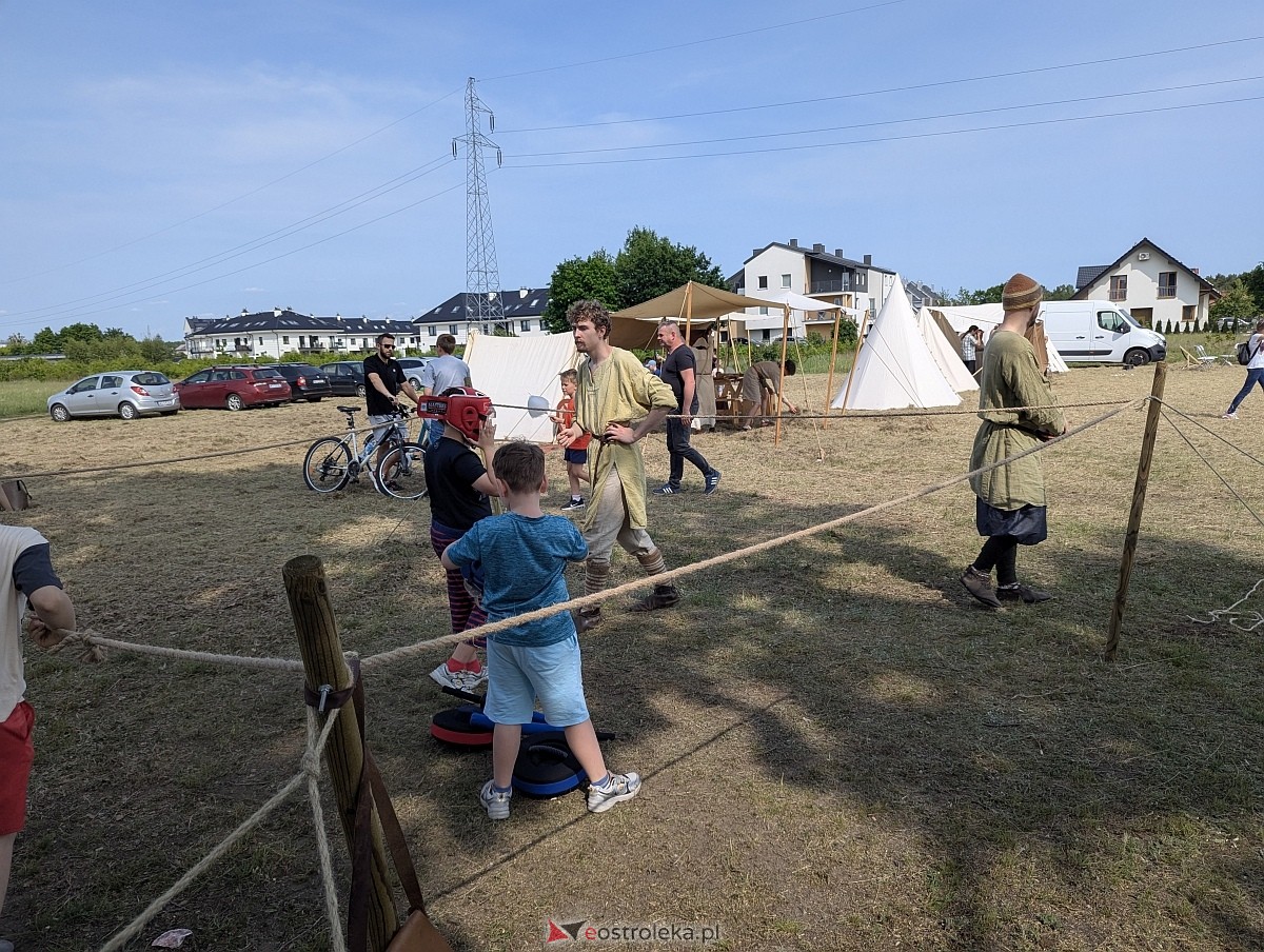 Piknik historyczny na osiedlu Centrum [01.06.2025] - zdjęcie #111 - eOstroleka.pl