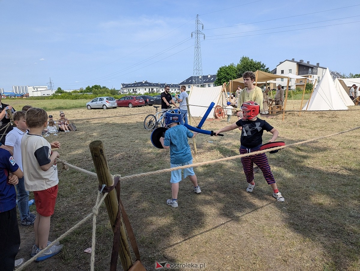 Piknik historyczny na osiedlu Centrum [01.06.2025] - zdjęcie #110 - eOstroleka.pl