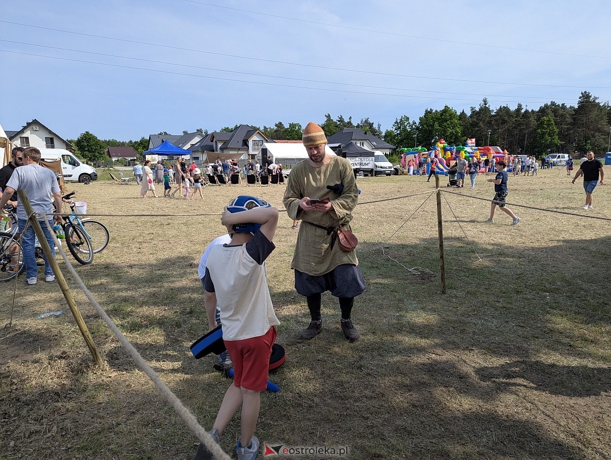 Piknik historyczny na osiedlu Centrum [01.06.2025] - zdjęcie #101 - eOstroleka.pl