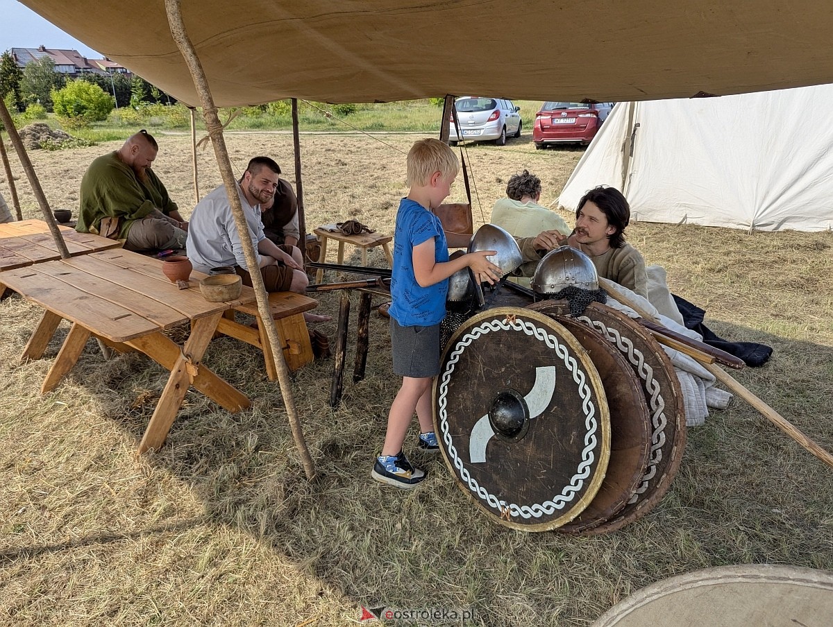 Piknik historyczny na osiedlu Centrum [01.06.2025] - zdjęcie #90 - eOstroleka.pl