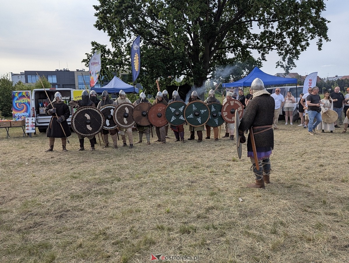 Piknik historyczny na osiedlu Centrum [01.06.2025] - zdjęcie #36 - eOstroleka.pl