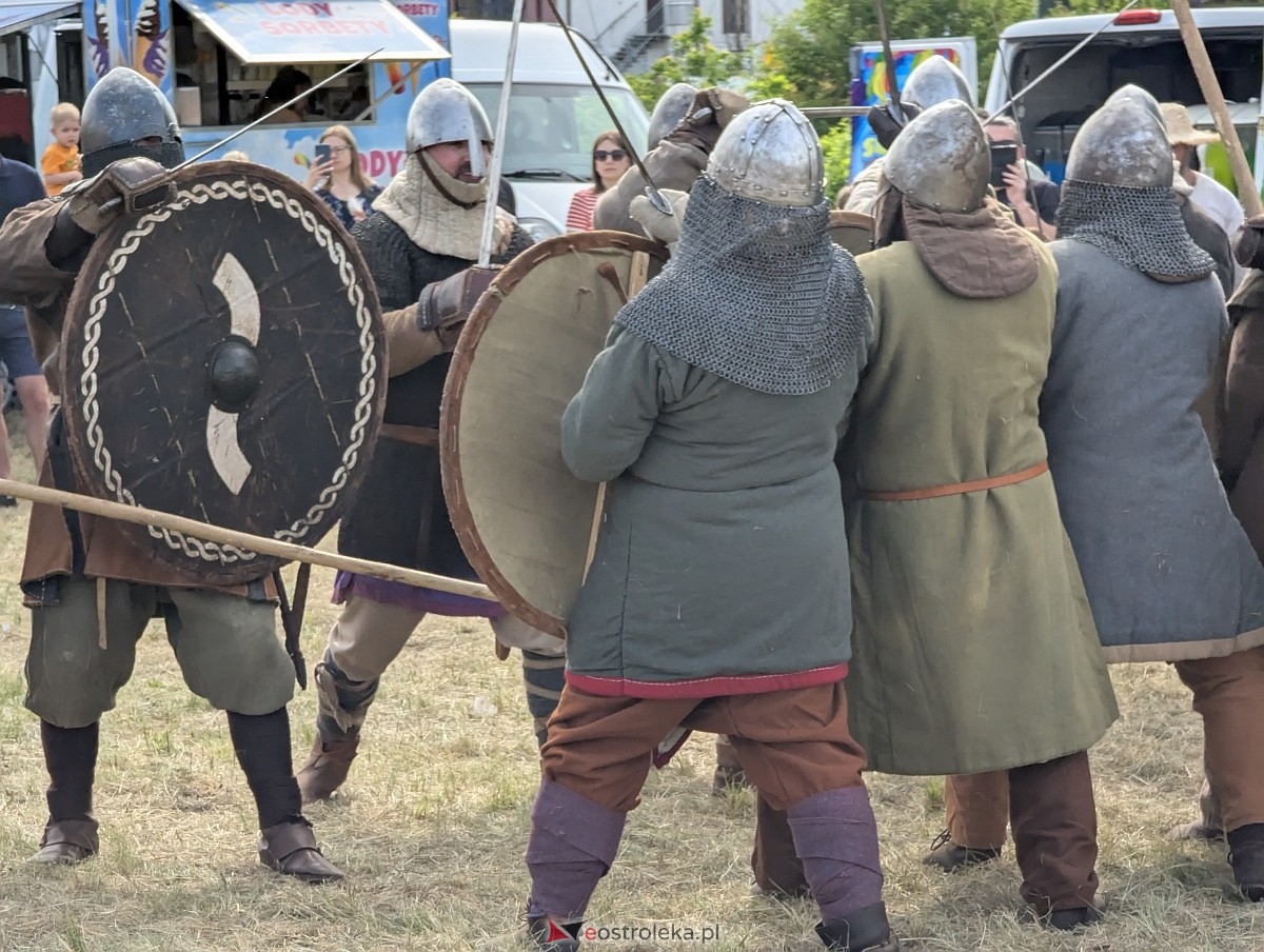 Piknik historyczny na osiedlu Centrum [01.06.2025] - zdjęcie #200 - eOstroleka.pl